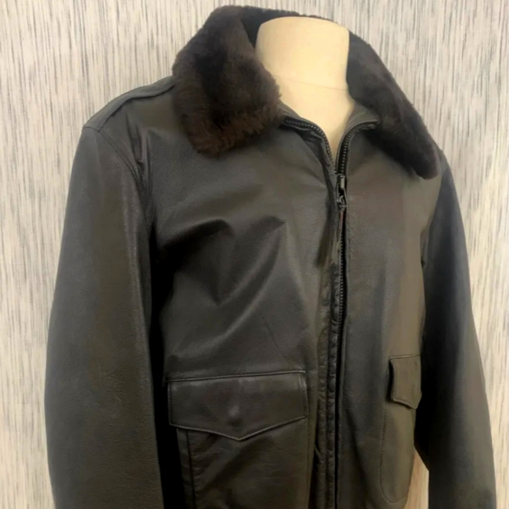 RARE! Great quality, Vintage LL Bean Goatskin Bomber Jacket Sherpa Lined Wool